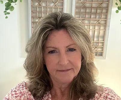 Lisa Whitaker headshot